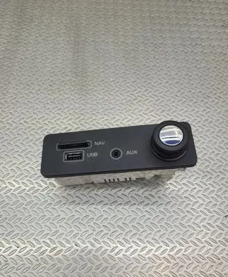 Jaguar XE USB socket connector FK7219C166BC