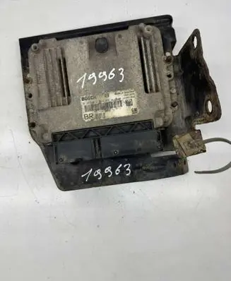 Opel Zafira B Engine control unit/module 0281012549 55198922 1039S11633