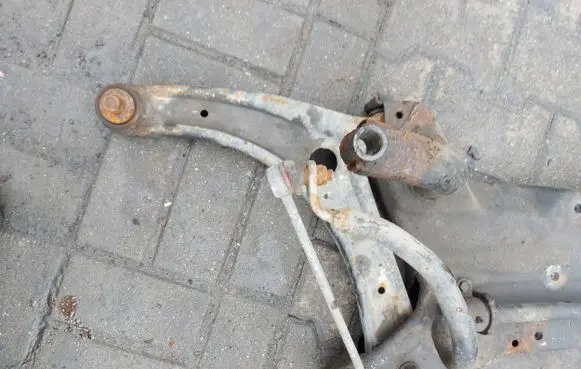 Dodge Caliber Front control arm K620066