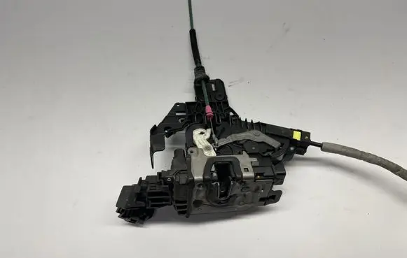 Mercedes-Benz E W213 Coupe door lock (next to the handle) A2220063999 A2137230300