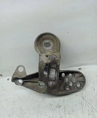 Volkswagen PASSAT B5.5 Engine mounting bracket 4B0199351