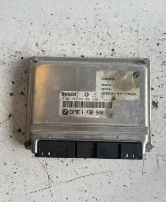 BMW 5 E39 Engine control unit/module 1430940 0261204420