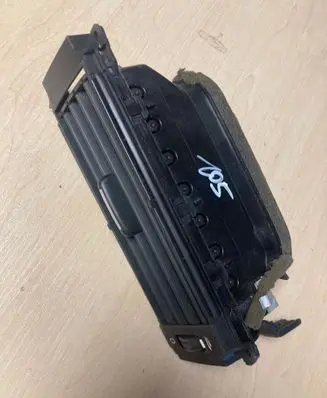 Volvo XC70 Dashboard side air vent grill/cover trim 30643314 30755179