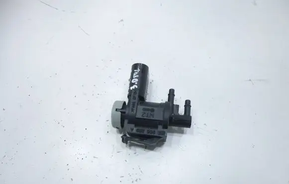 Volkswagen Touareg II Turbo solenoid valve 1K0906283A