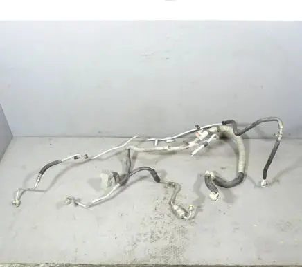 Jaguar XJ X351 Air conditioning (A/C) pipe/hose