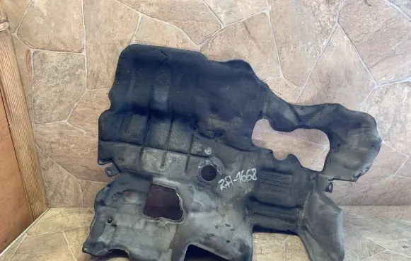 BMW 5 F10 F11 Heat shield in engine bay 8572126