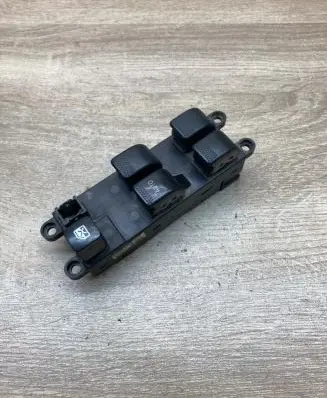 Subaru Legacy Electric window control switch 83071AE020