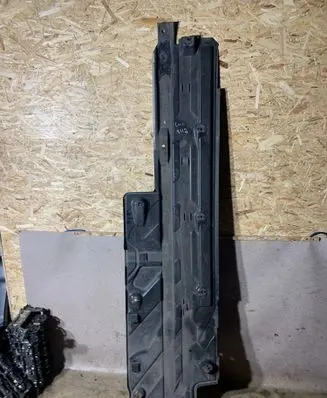 Mercedes-Benz C W204 Side bottom protection A2046807708