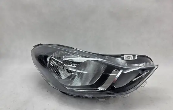 Hyundai i10 Headlight/headlamp 92102K7000