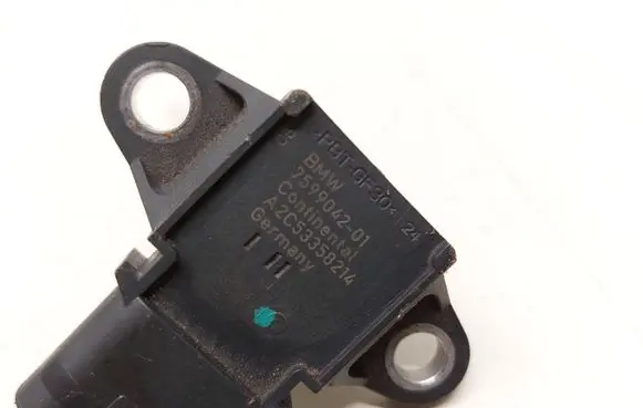 BMW 4 F32 F33 Turbo air boost pressure sensor 759904201