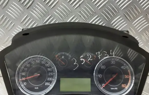 Fiat Croma Speedometer (instrument cluster) 5183768