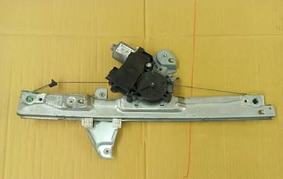 Peugeot 308 SW Front door window regulator with motor 9657247580 0130822369