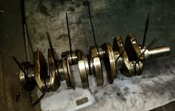 Opel Astra G Crankshaft 90400177