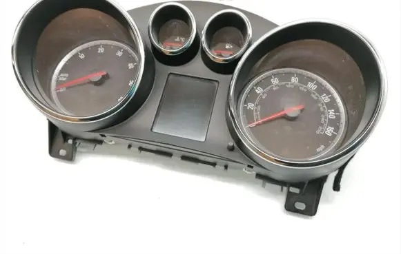 Opel Astra J Speedometer (instrument cluster) 13355684
