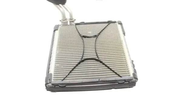 BMW 1 F40 Air conditioning (A/C) radiator (interior) 