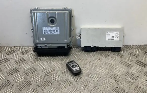 BMW 7 F01 F02 F03 F04 Engine ECU kit and lock set 8511983 0281017373 9241973