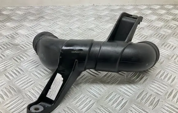 Intercooler hose/pipe