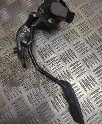 Toyota Avensis T250 Accelerator throttle pedal A3YO5