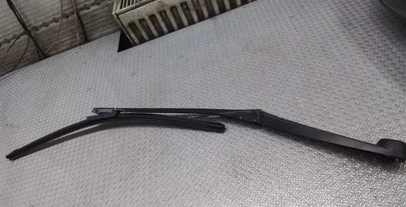 BMW 5 E60 E61 Windshield/front glass wiper blade 