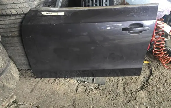 Audi A5 8T 8F Front door