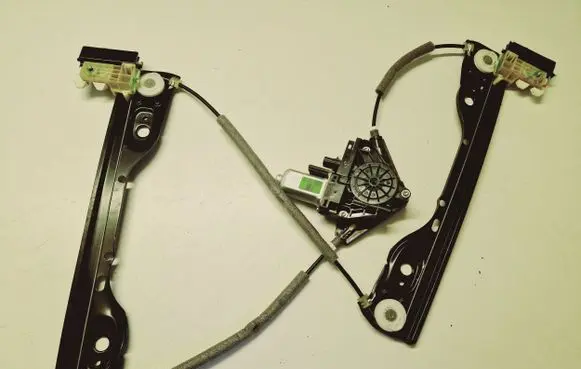 Jeep Cherokee Front door window regulator with motor 931403403 WR12745
