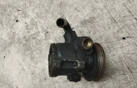 Peugeot 605 Power steering pump