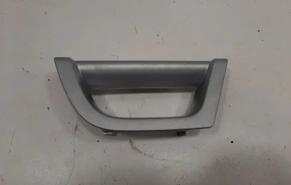 Volvo XC90 Front door interior handle 8650070