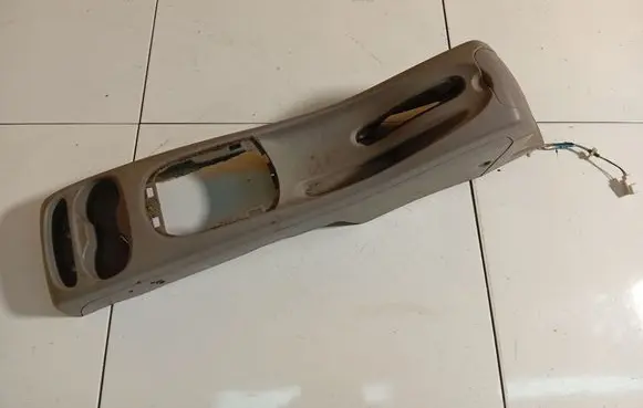 Nissan Almera Tino Center console 96910bu000