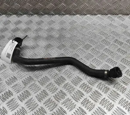 Mercedes-Benz E W213 Engine coolant pipe/hose A2135014782