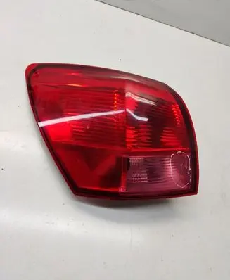 Nissan Qashqai Rear/tail lights 89504681 E205090