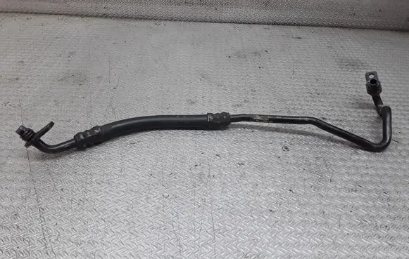 Gearbox oil cooler pipe/hose