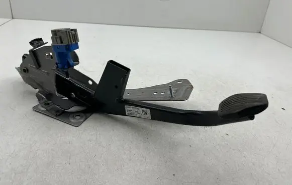 Ford C-MAX II Brake pedal AV612467AC 11575M0 0100920215
