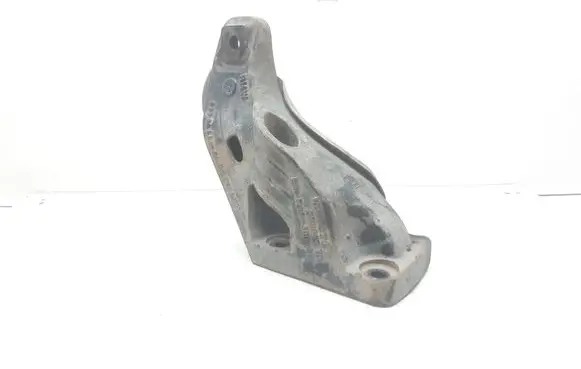 BMW 3 E90 E91 Engine mounting bracket 6770044