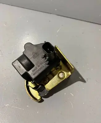 Jeep Cherokee Tailgate/trunk/boot lock/catch/latch 740ABA 1923