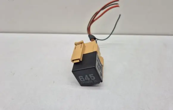 Audi Q3 8U Other relay 4H0951253A