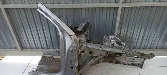 Front quarter panel