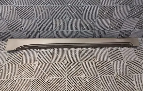 Chevrolet Volt I Sill 22810845