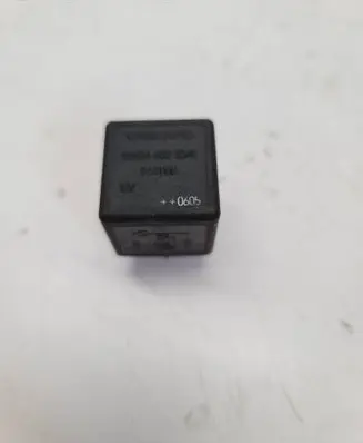 Volvo V70 Other relay V23134J52X345 9441160