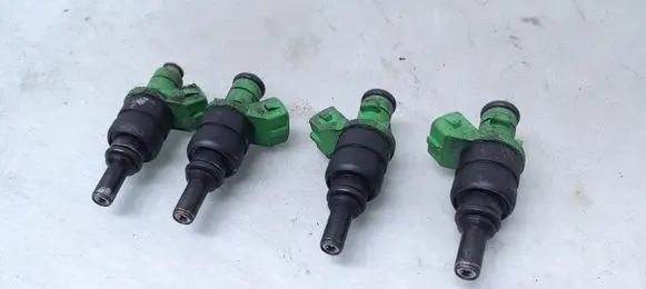 Mercedes-Benz C W203 Fuel injector 2710780549
