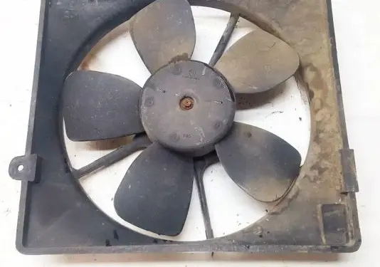 KIA Carnival Radiator cooling fan shroud