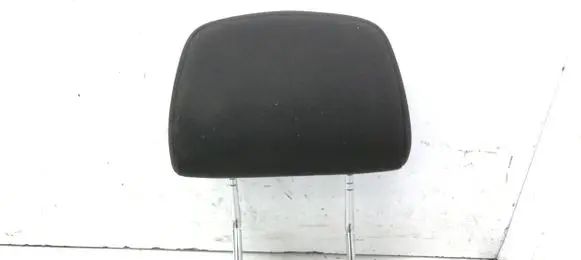 Opel Astra H Front seat headrest 