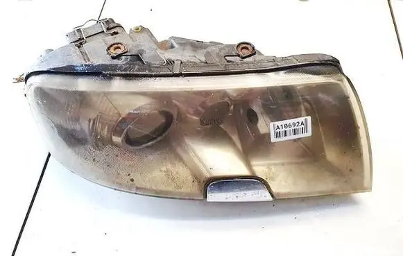 Skoda Superb B5 (3U) Headlight/headlamp 24675400