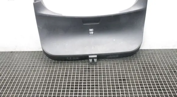 Tesla Model S Tailgate trim 100923700E