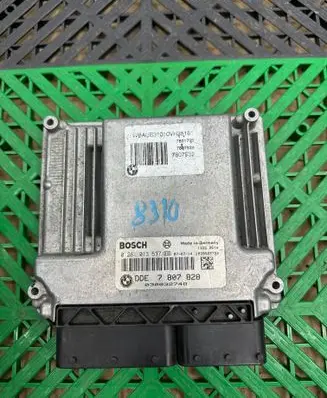 BMW 1 E81 E87 Engine control unit/module 7807828 0281013537