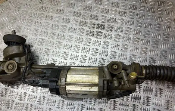 Volkswagen PASSAT B6 Steering rack 7805501275