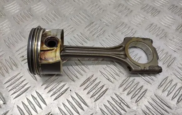 Volkswagen Golf Plus Piston with connecting rod CBZ