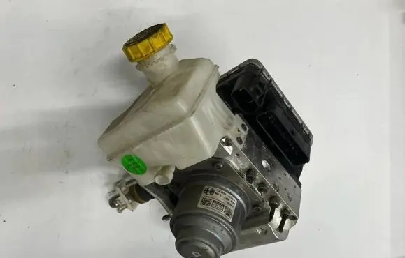 Alfa Romeo Stelvio ABS Pump 10120207404
