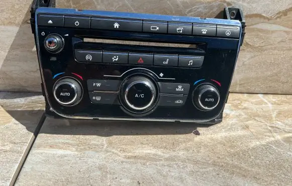 Jaguar XJ X351 Climate control unit FW9318C858CE
