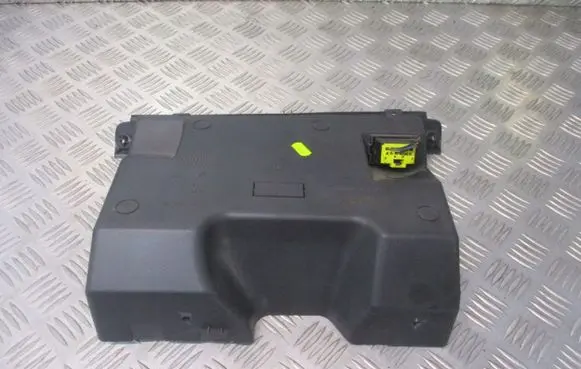 Seat Ibiza III (6L) Dashboard glove box trim 6L1857103B