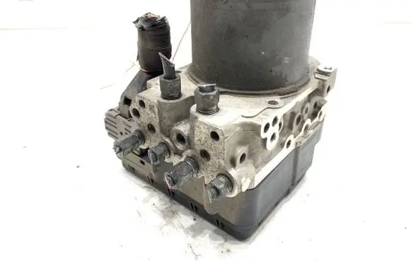 Mazda 6 ABS Pump 133800-5670